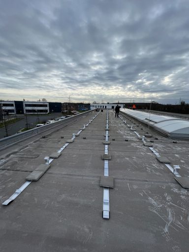 Solaranlage auf Flachdach