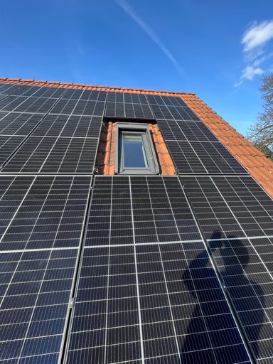 10 kWp installierte Leistung, 25 Panele